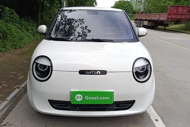 Used CHANGAN NEVO Lumin 2023 301km Honey Dew Edition Front