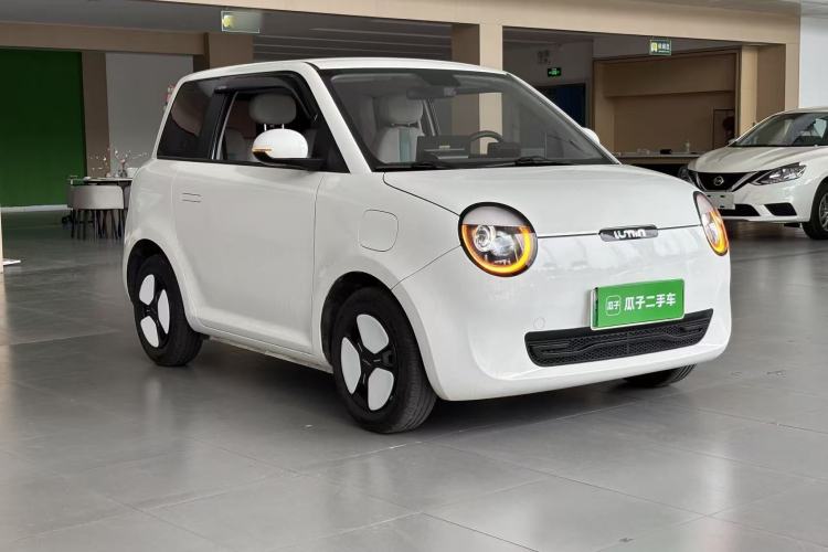 Used CHANGAN NEVO Lumin 2023 301km Honey Dew Edition Front Right 45 Deg