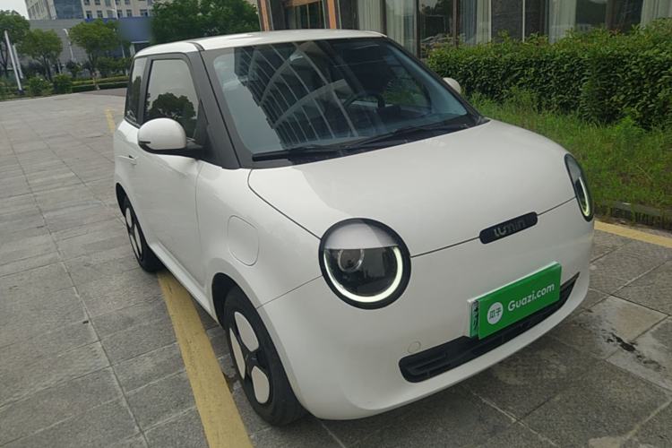Used CHANGAN NEVO Lumin 2023 301km Honey Dew Edition Front Right 45 Deg