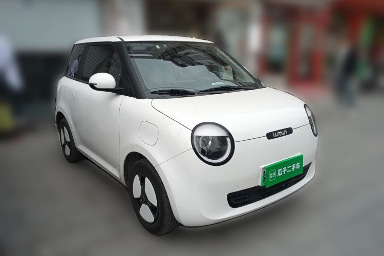 Used CHANGAN NEVO Lumin 2023 301km Honey Dew Edition Front Right 45 Deg