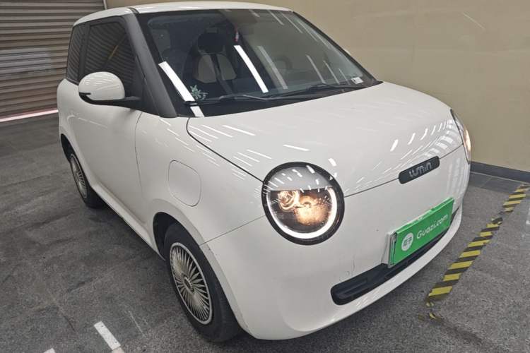 Used CHANGAN NEVO Lumin 2023 205km Xiangqin Version Front Right 45 Deg