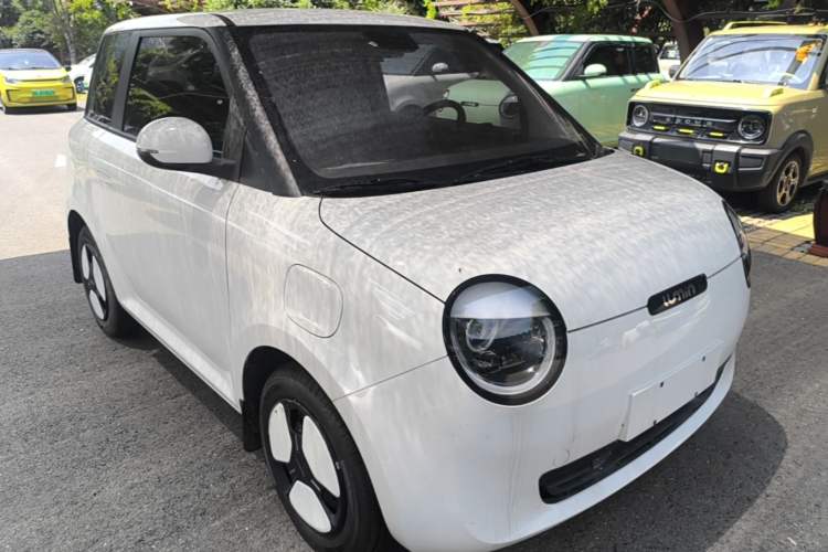 Used CHANGAN NEVO Lumin 2023 301km Honey Dew Edition Front Right 45 Deg