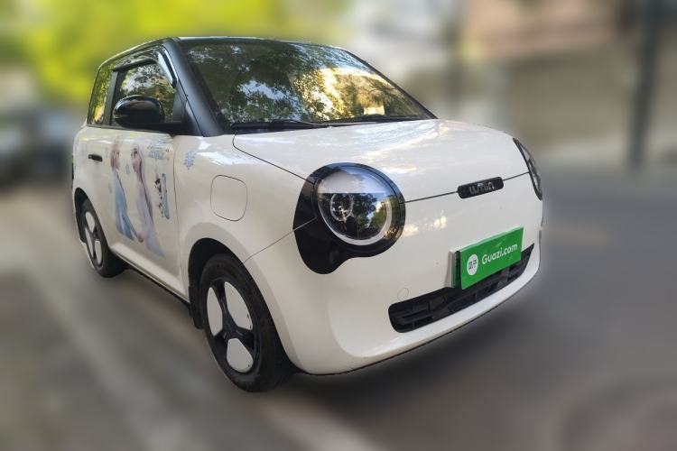 Used CHANGAN NEVO Lumin 2023 301km Honey Dew Edition Front Right 45 Deg
