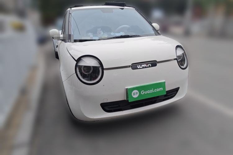 Used CHANGAN NEVO Lumin 2023 301km Honey Dew Edition Front Right 45 Deg