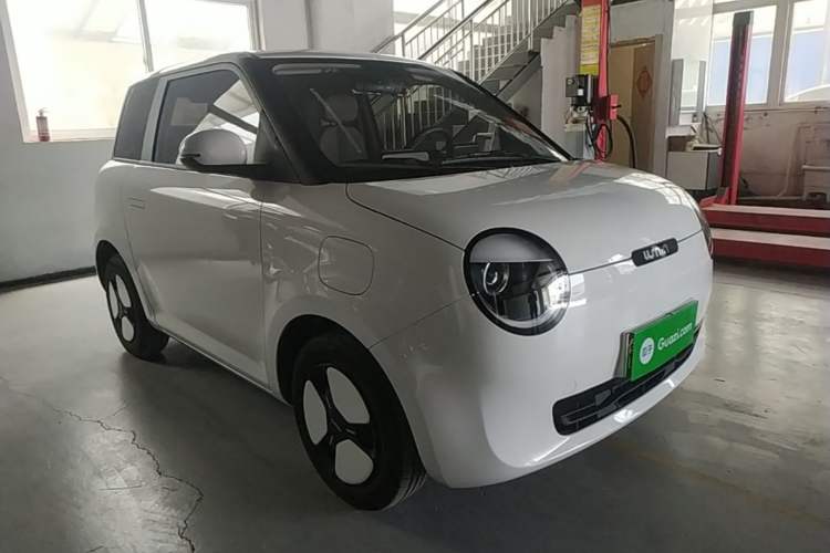 Used CHANGAN NEVO Lumin 2023 205km Xiangqin Version Front Right 45 Deg