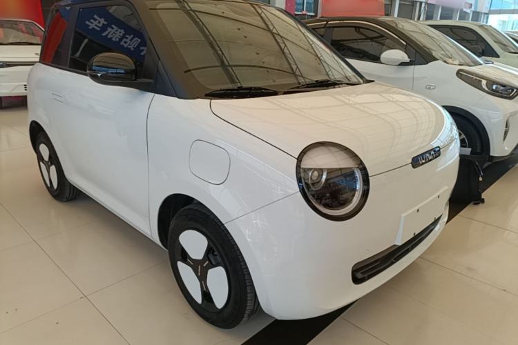 Used CHANGAN NEVO Lumin 2023 301km Honey Dew Edition Front Right 45 Deg