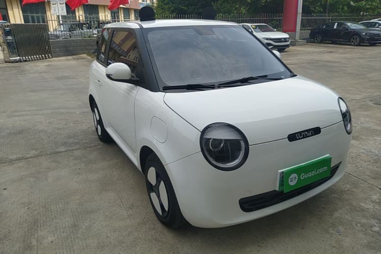 Used CHANGAN NEVO Lumin 2023 301km Honey Dew Edition Front Right 45 Deg