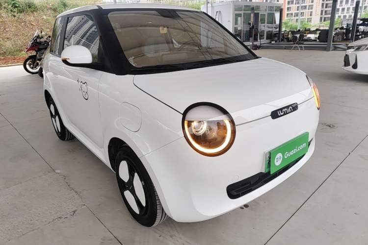 Used CHANGAN NEVO Lumin 2023 205km Xiangqin Version Front Right 45 Deg
