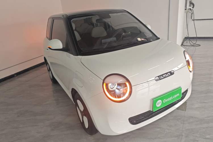 Used CHANGAN NEVO Lumin 2023 205km Xiangqin Version Front Right 45 Deg