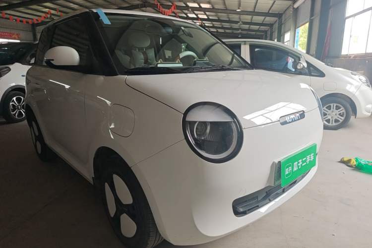 Used CHANGAN NEVO Lumin 2023 205km Xiangqin Version Front Right 45 Deg