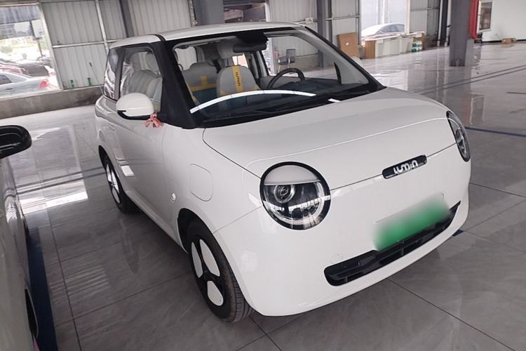 Used CHANGAN NEVO Lumin 2023 301km Honey Dew Edition Front Right 45 Deg