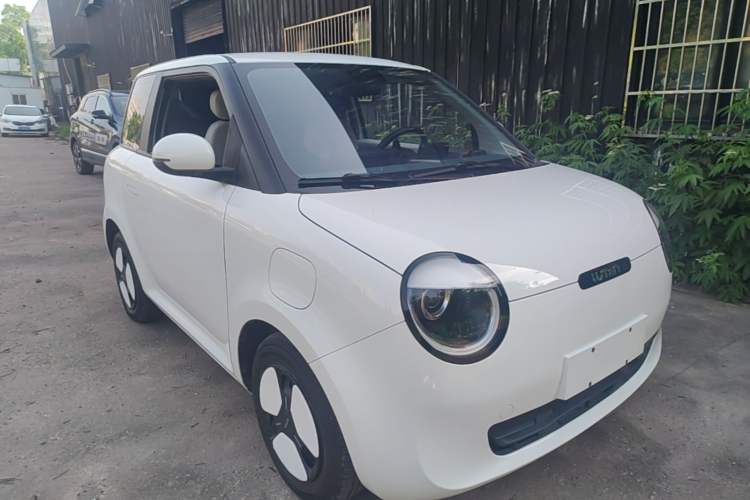 Used CHANGAN NEVO Lumin 2023 301km Honey Dew Edition Front Right 45 Deg