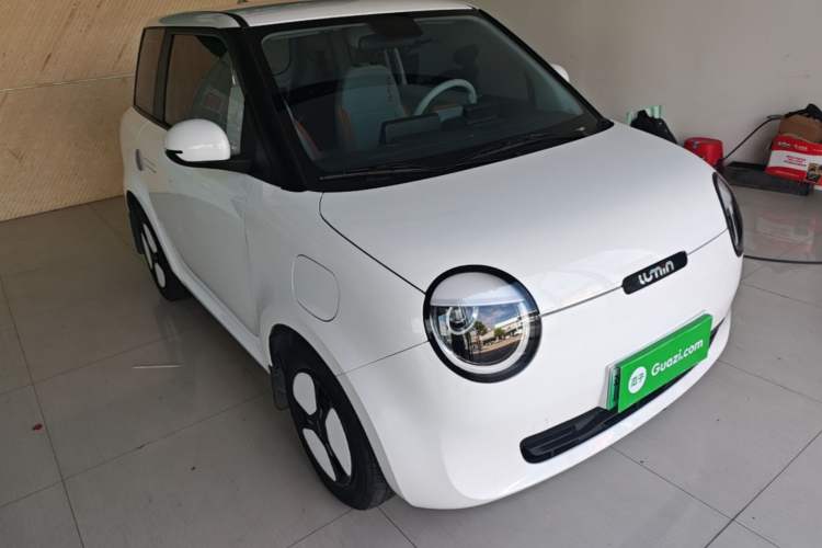Used CHANGAN NEVO Lumin 2023 205km Xiangqin Version Front Right 45 Deg