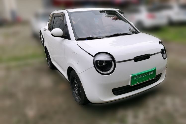 Used CHANGAN NEVO Lumin 2023 301km Honey Dew Edition Front Right 45 Deg