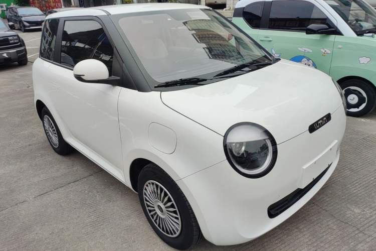 Used CHANGAN NEVO Lumin 2023 301km Honey Dew Edition Front Right 45 Deg