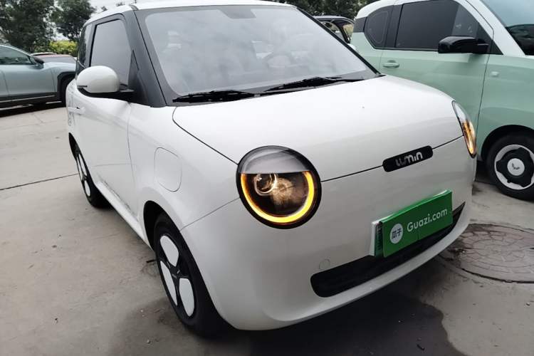 Used CHANGAN NEVO Lumin 2023 205km Xiangqin Version Front Right 45 Deg