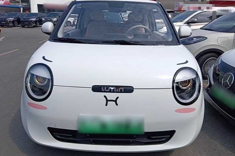 Used CHANGAN NEVO Lumin 2023 301km Honey Dew Edition Front