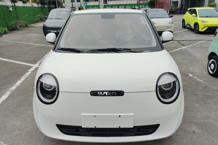 Used CHANGAN NEVO Lumin 2023 301km Honey Dew Edition Front