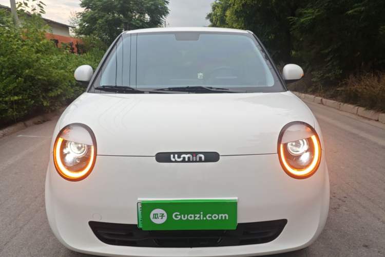 Used CHANGAN NEVO Lumin 2023 205km Xiangqin Version Front