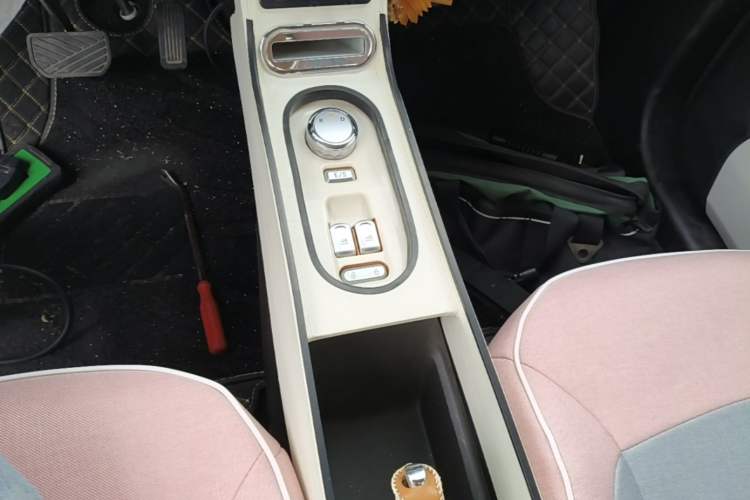 Used CHANGAN NEVO Lumin 2023 205km Xiangqin Version Gear Lever