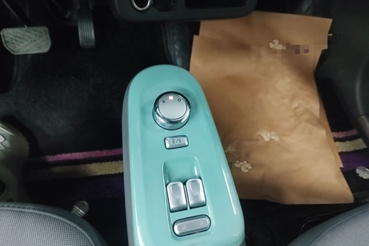 Used CHANGAN NEVO Lumin 2023 301km Honey Dew Edition Gear Lever