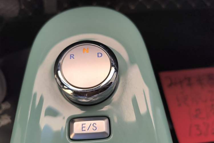 Used CHANGAN NEVO Lumin 2023 205km Xiangqin Version Gear Lever