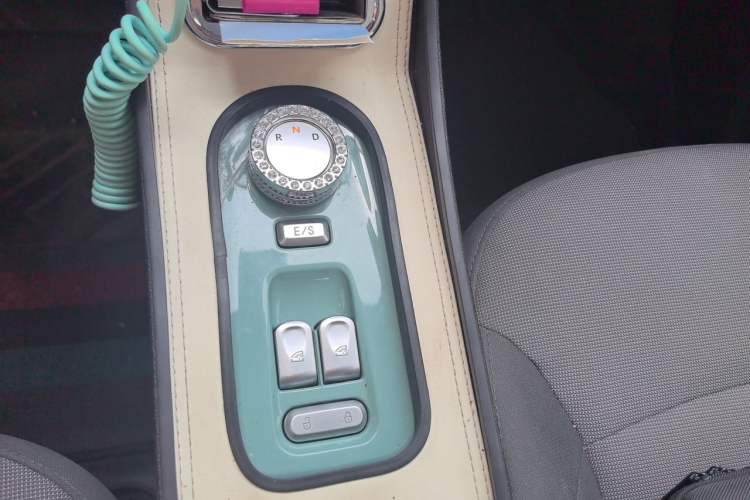 Used CHANGAN NEVO Lumin 2023 205km Xiangqin Version Gear Lever