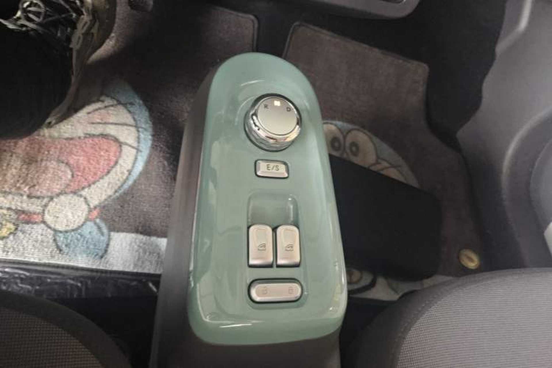 Used CHANGAN NEVO Lumin 2023 301km Honey Dew Edition Gear Lever