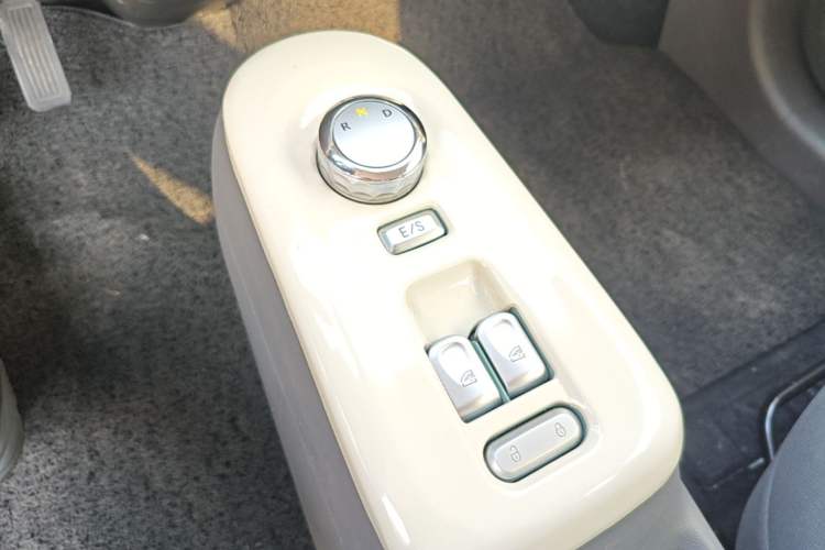 Used CHANGAN NEVO Lumin 2023 205km Xiangqin Version Gear Lever