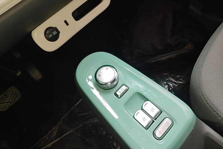 Used CHANGAN NEVO Lumin 2023 205km Xiangqin Version Gear Lever