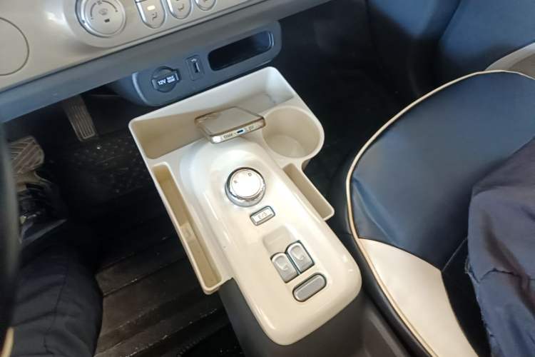 Used CHANGAN NEVO Lumin 2023 205km Xiangqin Version Gear Lever