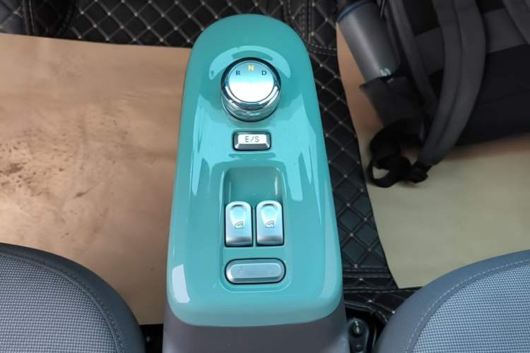 Used CHANGAN NEVO Lumin 2023 205km Xiangqin Version Gear Lever