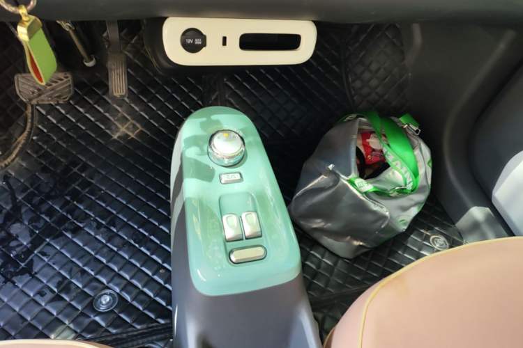 Used CHANGAN NEVO Lumin 2023 205km Xiangqin Version Gear Lever