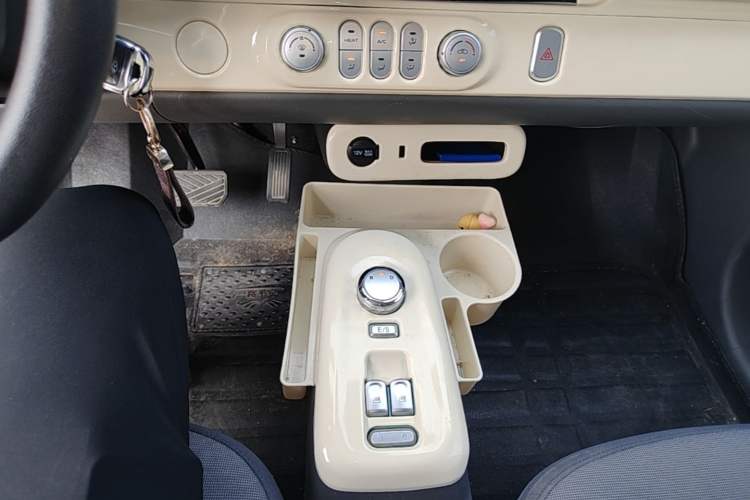Used CHANGAN NEVO Lumin 2023 205km Xiangqin Version Gear Lever