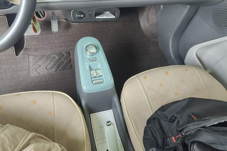 Used CHANGAN NEVO Lumin 2023 205km Xiangqin Version Gear Lever
