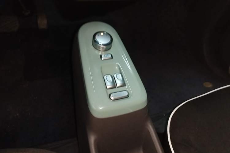 Used CHANGAN NEVO Lumin 2023 205km Xiangqin Version Gear Lever