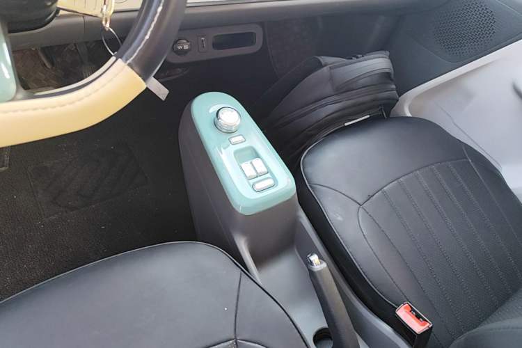 Used CHANGAN NEVO Lumin 2023 205km Xiangqin Version Gear Lever
