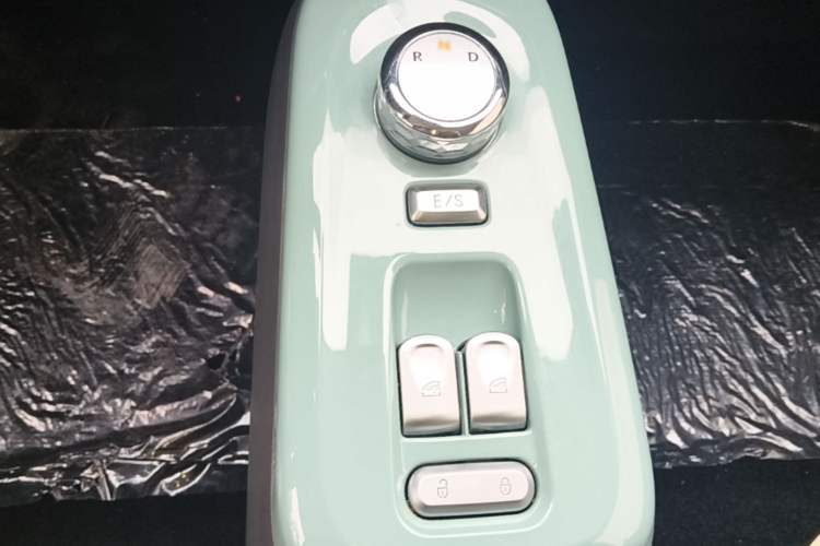 Used CHANGAN NEVO Lumin 2023 205km Xiangqin Version Gear Lever