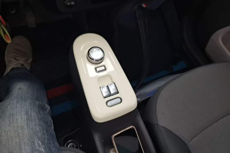 Used CHANGAN NEVO Lumin 2023 205km Xiangqin Version Gear Lever