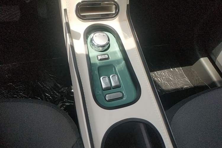 Used CHANGAN NEVO Lumin 2023 205km Xiangqin Version Gear Lever