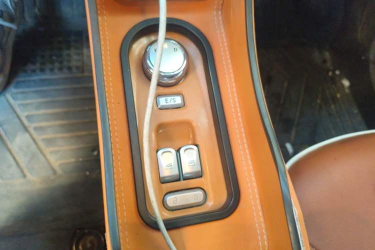 Used CHANGAN NEVO Lumin 2023 301km Honey Dew Edition Gear Lever