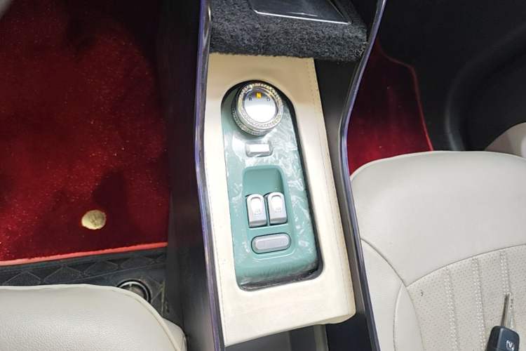 Used CHANGAN NEVO Lumin 2023 301km Honey Dew Edition Gear Lever