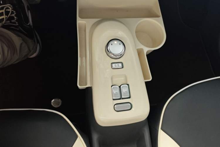 Used CHANGAN NEVO Lumin 2023 205km Xiangqin Version Gear Lever