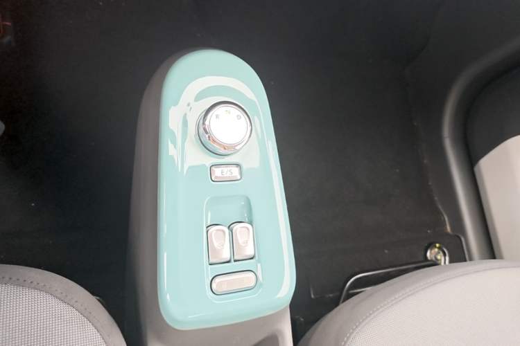 Used CHANGAN NEVO Lumin 2023 205km Xiangqin Version Gear Lever