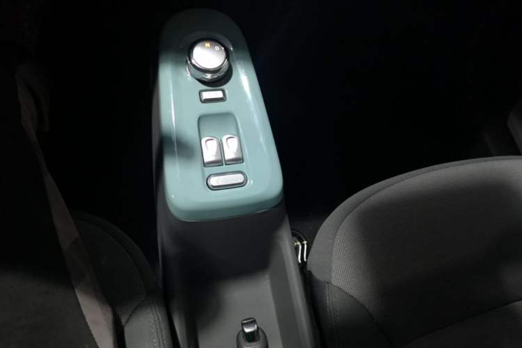 Used CHANGAN NEVO Lumin 2023 205km Xiangqin Version Gear Lever