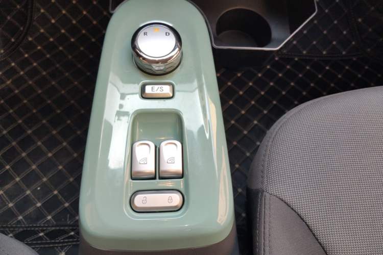 Used CHANGAN NEVO Lumin 2023 205km Xiangqin Version Gear Lever