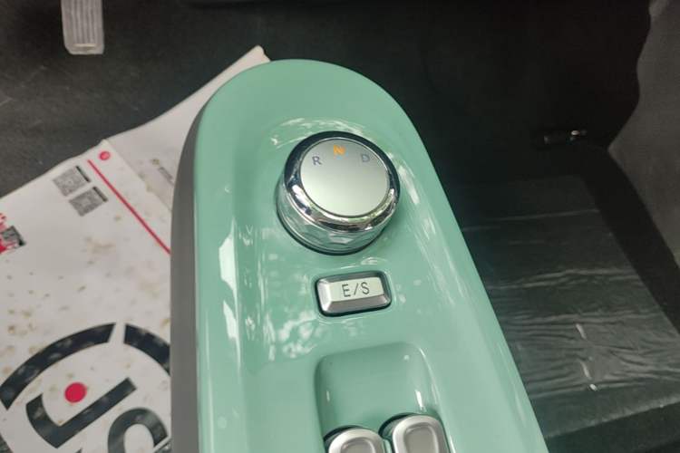 Used CHANGAN NEVO Lumin 2023 205km Xiangqin Version Gear Lever