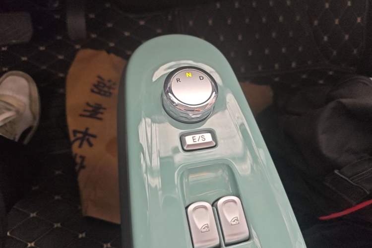 Used CHANGAN NEVO Lumin 2023 205km Xiangqin Version Gear Lever