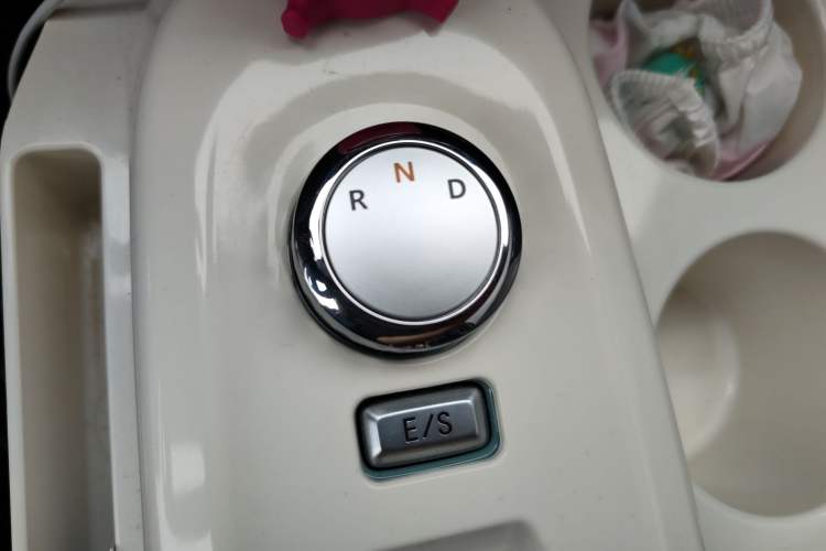 Used CHANGAN NEVO Lumin 2023 205km Xiangqin Version Gear Lever