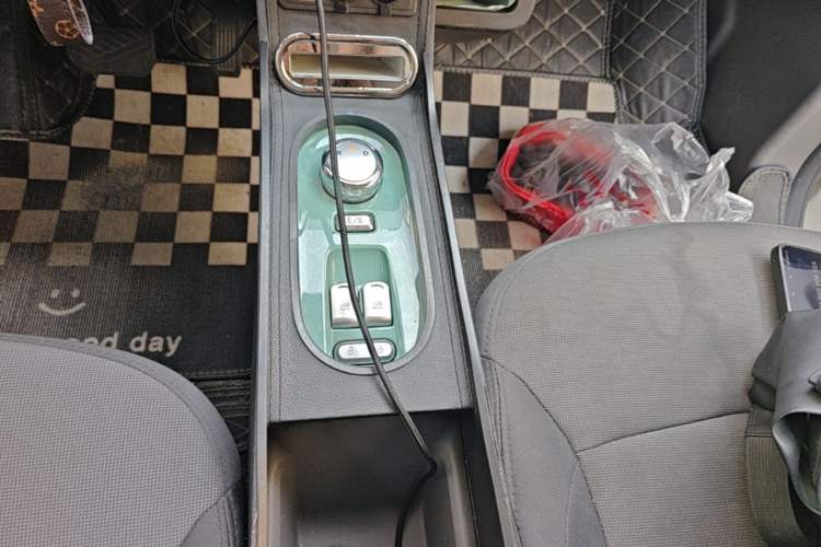 Used CHANGAN NEVO Lumin 2023 205km Xiangqin Version Gear Lever